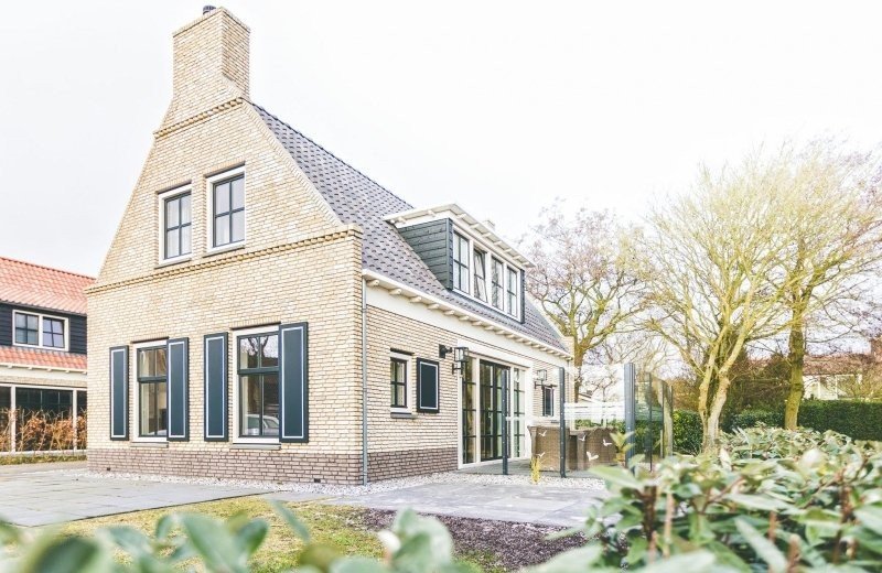 Parel van Nes 12, Zonneschijn